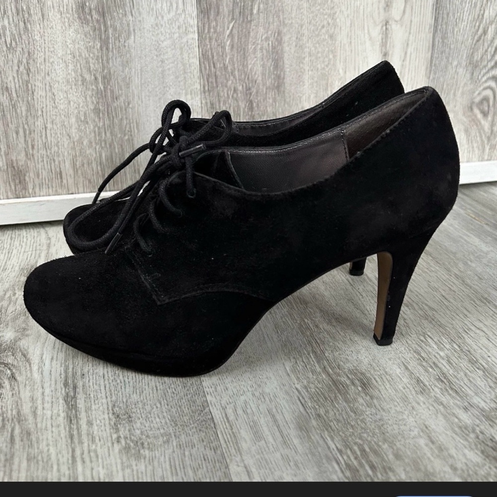 Adrienne Vittadini Elegant Black Women's Lace-Up Heels Pumps